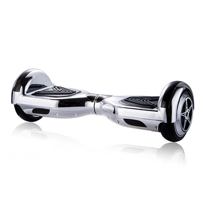 6.5 &quot;ล้อสีแดงสมดุลตนเอง Hoverboard ไฟฟ้าพร้อมไฟ Led 8km / H ความเร็วสูงสุด