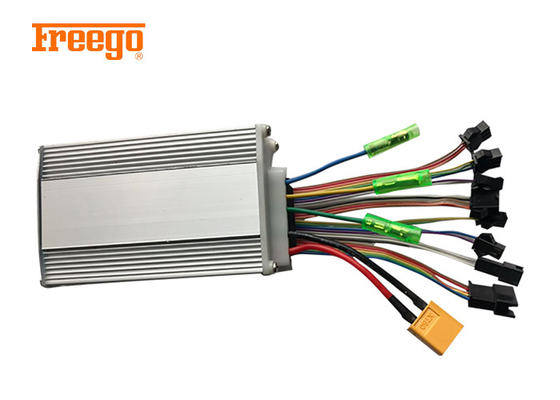 ชิ้นส่วนอะไหล่สกู๊ตเตอร์ไฟฟ้าที่ถูกกฎหมายบนถนน Brushless 36v Electric Scooter Controller